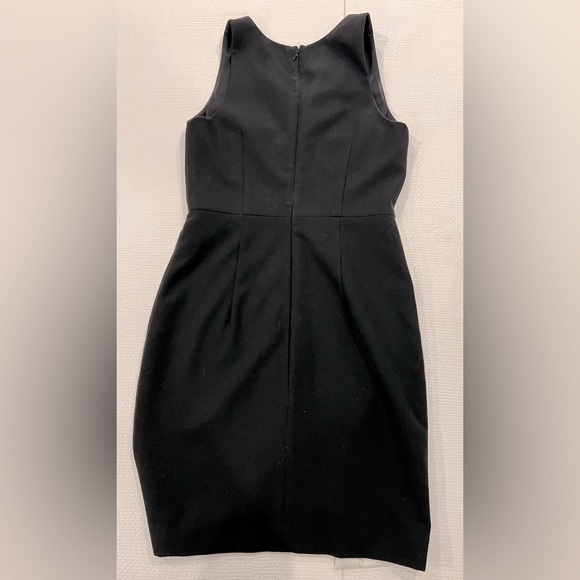 Milly Black and White Asymmetrical Cocktail Dress
Size 8 - Picture 4 of 5